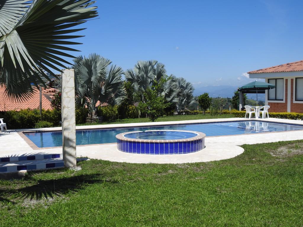 Hostal La Sultana Santa Rosa De Cabal Eksteriør bilde