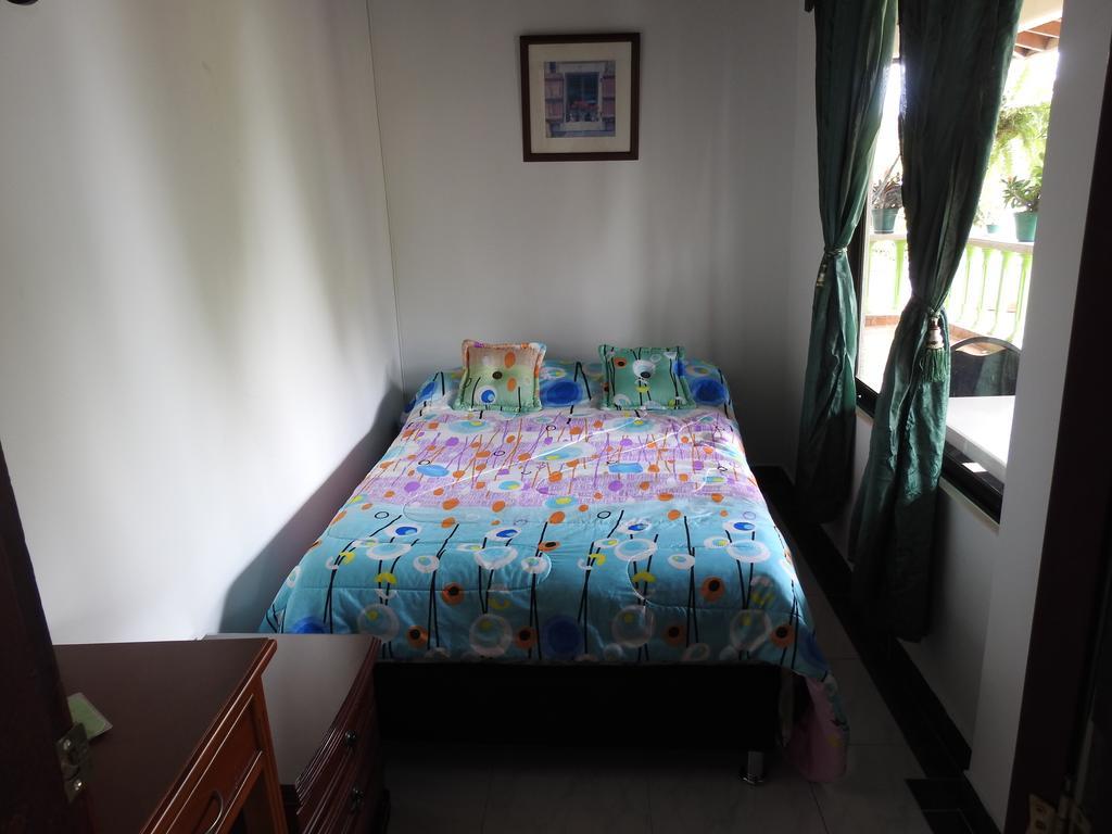 Hostal La Sultana Santa Rosa De Cabal Eksteriør bilde