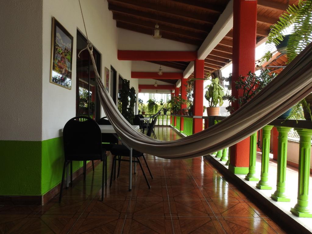 Hostal La Sultana Santa Rosa De Cabal Eksteriør bilde